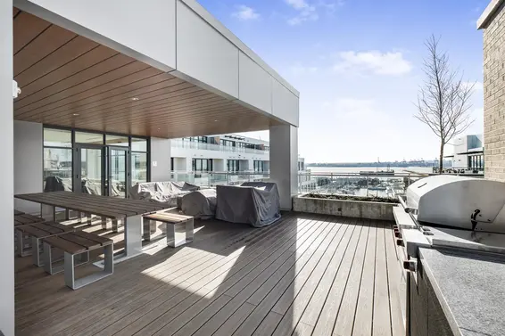 325 755 Harbourside Drive, North Vancouver For Sale - image 31