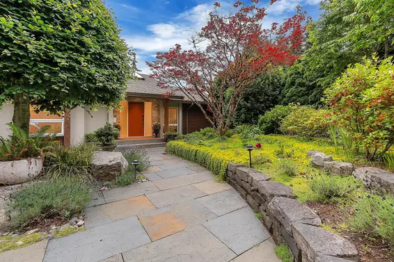 3706 Southridge Place, West Vancouver For Sale - image 3