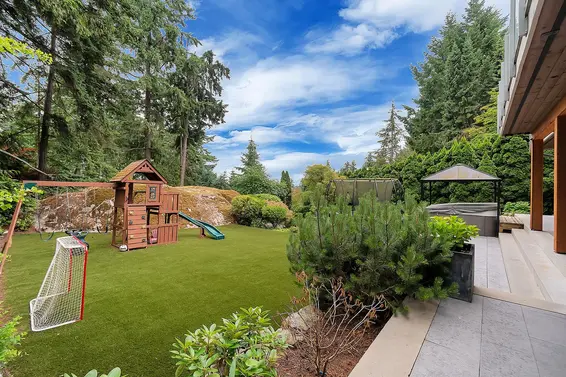 3706 Southridge Place, West Vancouver For Sale - image 39