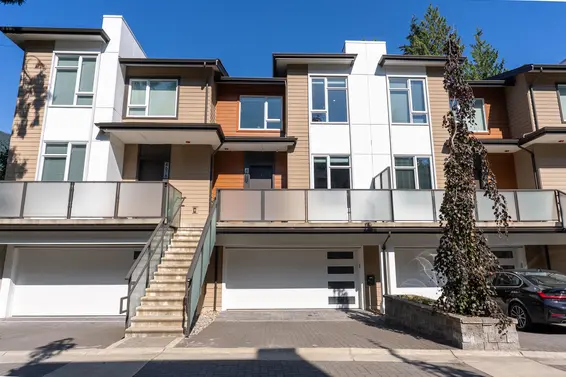 4676 Capilano Road, North Vancouver