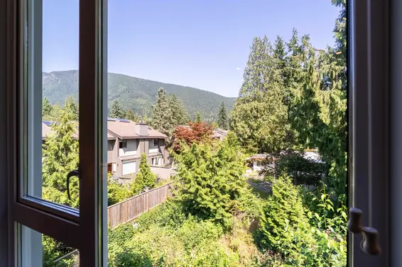 4676 Capilano Road, North Vancouver For Sale - image 18