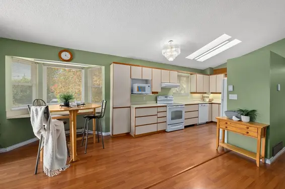 2142 St. Andrews Avenue, North Vancouver For Sale - image 11