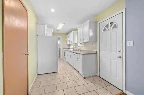 2142 St. Andrews Avenue, North Vancouver For Sale - image 35