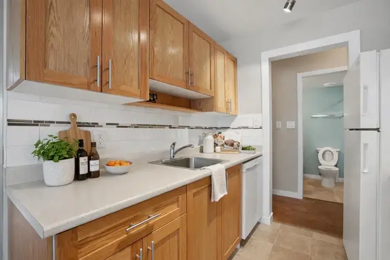 303 357 East 2nd Street, North Vancouver For Sale - image 8