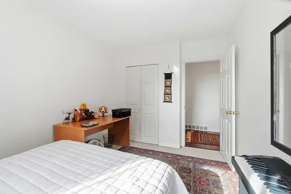 552 West 29th Street, North Vancouver For Sale - image 4