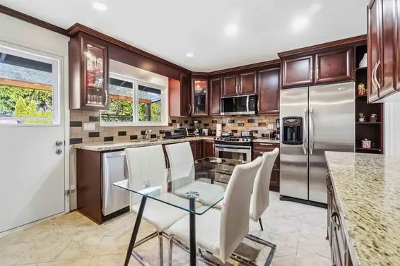 552 West 29th Street, North Vancouver For Sale - image 9