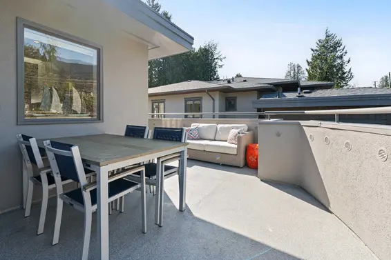 2526 Marine Drive, West Vancouver For Sale - image 29