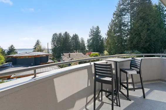 2526 Marine Drive, West Vancouver For Sale - image 30