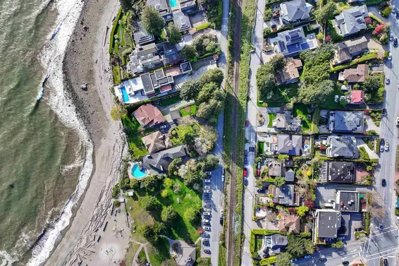 2526 Marine Drive, West Vancouver For Sale - image 38