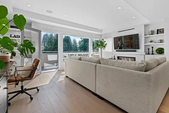 2526 Marine Drive, West Vancouver For Sale - image 7
