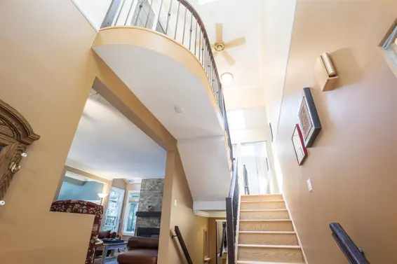 1989 Cedar Village Crescent, North Vancouver For Sale - image 12