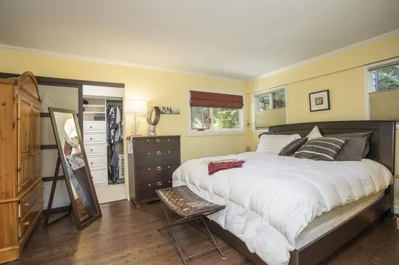 1989 Cedar Village Crescent, North Vancouver For Sale - image 16