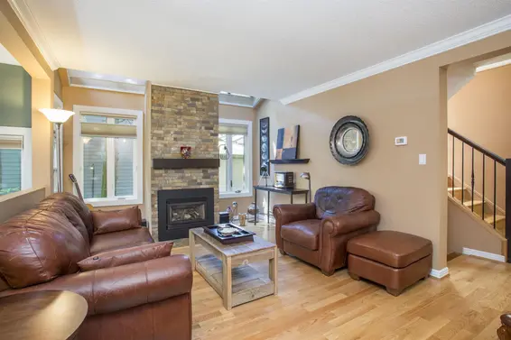 1989 Cedar Village Crescent, North Vancouver For Sale - image 2