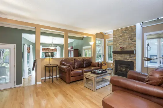 1989 Cedar Village Crescent, North Vancouver For Sale - image 4