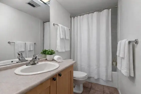 102 1730 Duchess Avenue, West Vancouver For Sale - image 20