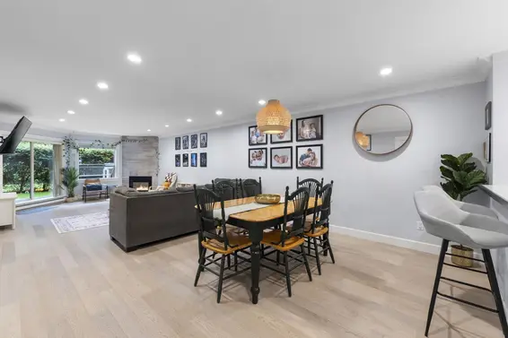 102 1500 Ostler Court, North Vancouver