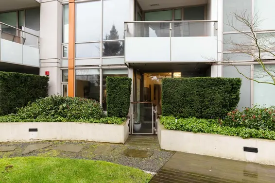 205 1550 Fern Street, North Vancouver For Sale - image 18