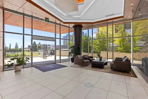 205 1550 Fern Street, North Vancouver For Sale - image 3