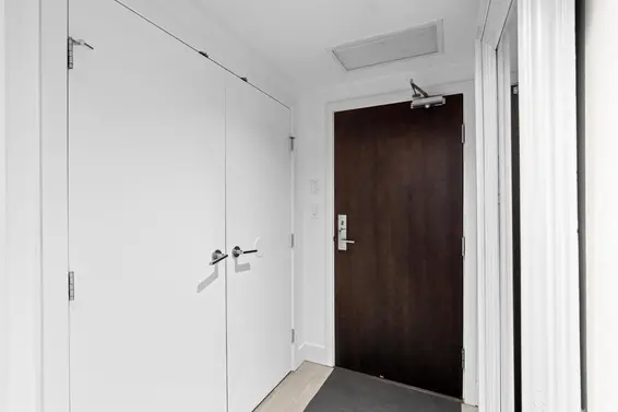 205 1550 Fern Street, North Vancouver For Sale - image 4