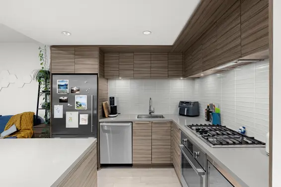 205 1550 Fern Street, North Vancouver For Sale - image 7