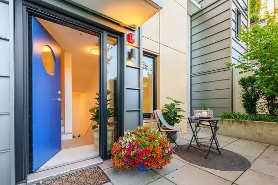 314 1471 Hunter Street, North Vancouver For Sale - image 2