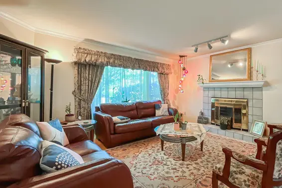 3651 Garibaldi Drive, North Vancouver For Sale - image 3