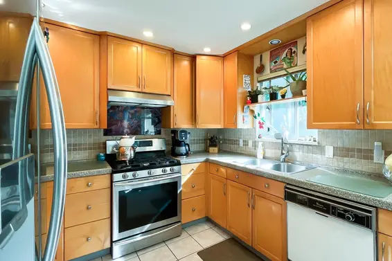 3651 Garibaldi Drive, North Vancouver For Sale - image 8