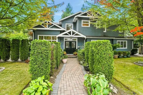 1417 Woods Drive, North Vancouver