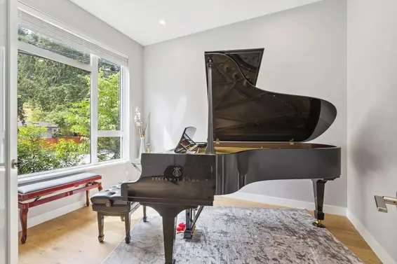 4684 Capilano Road, North Vancouver For Sale - image 12