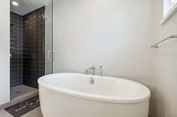 4684 Capilano Road, North Vancouver For Sale - image 15