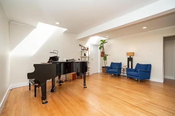 3841 Bayridge Avenue, West Vancouver For Sale - image 18