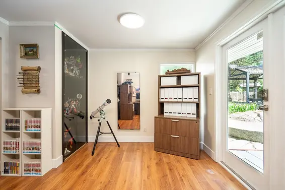 3841 Bayridge Avenue, West Vancouver For Sale - image 27