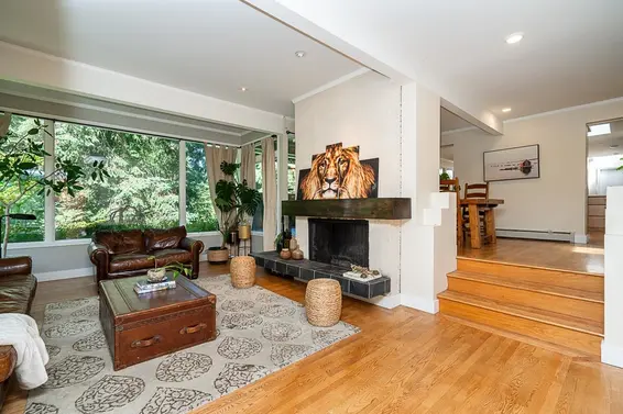 3841 Bayridge Avenue, West Vancouver For Sale - image 3