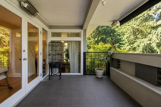 3841 Bayridge Avenue, West Vancouver For Sale - image 32