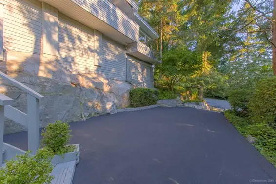 3841 Bayridge Avenue, West Vancouver For Sale - image 33