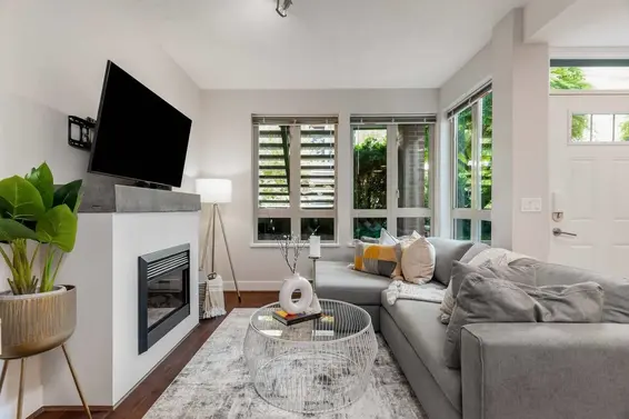 78 728 West 14th Street, North Vancouver For Sale - image 2