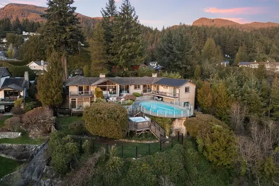 4570 Woodgreen Court, West Vancouver For Sale - image 10