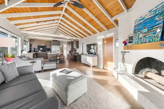 4570 Woodgreen Court, West Vancouver For Sale - image 14