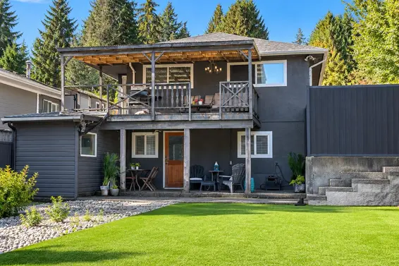 3268 Royal Avenue, North Vancouver For Sale - image 2