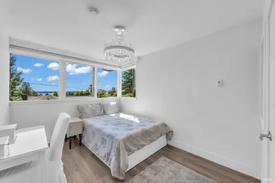 1555 Lawson Avenue, West Vancouver For Sale - image 11