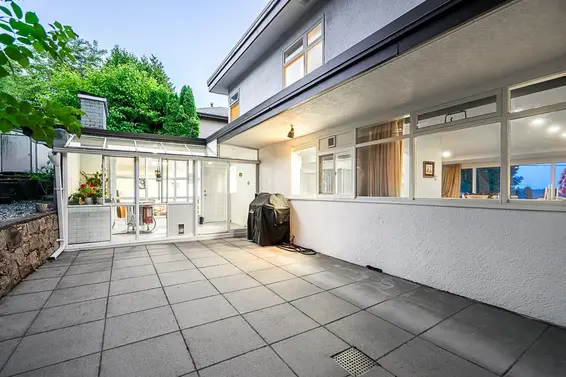 1555 Lawson Avenue, West Vancouver For Sale - image 18