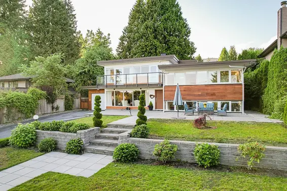 1555 Lawson Avenue, West Vancouver For Sale - image 2