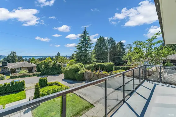 1555 Lawson Avenue, West Vancouver For Sale - image 22