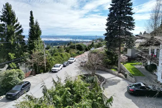 478 Craigmohr Drive, West Vancouver For Sale - image 9