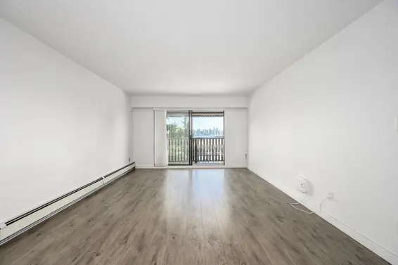 305 310 West 3rd Street, North Vancouver For Sale - image 11