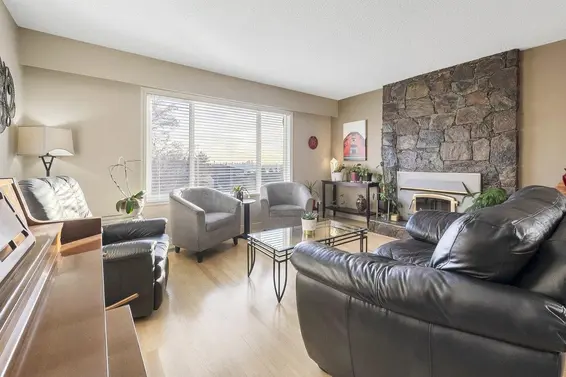 324 West 28th Street, North Vancouver For Sale - image 6