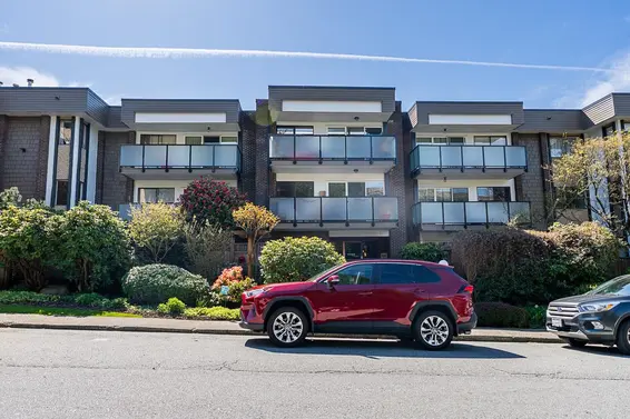 110 141 East 18th Street, North Vancouver For Sale - image 2