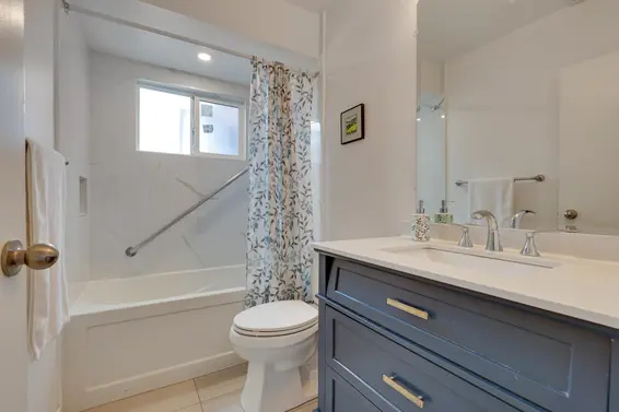 529 East 7th Street, North Vancouver For Sale - image 15