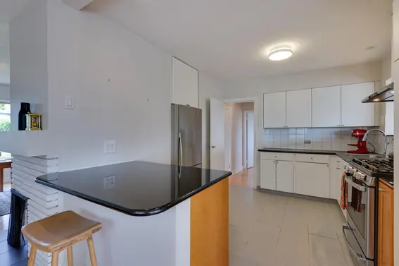529 East 7th Street, North Vancouver For Sale - image 9