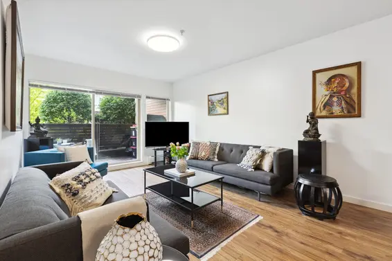 110 1033 St. Georges Avenue, North Vancouver For Sale - image 5